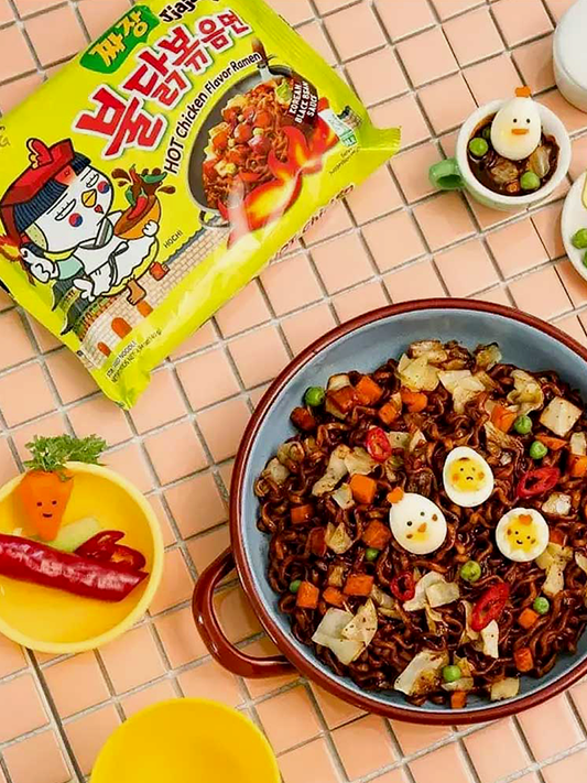 Samyang Καυτερά Ramen Κοτόπουλο Jjajang 140g